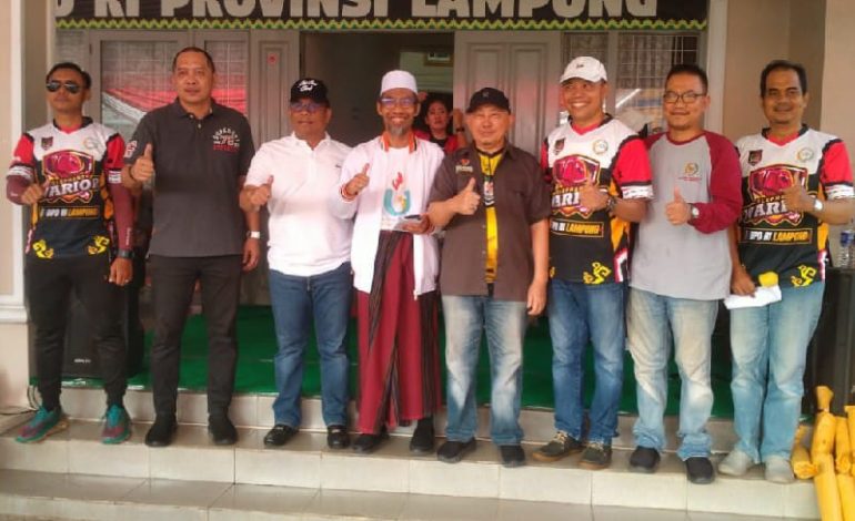  Abdul Hakim Buka Lomba Senam, Halaman Kantor DPD RI Lampung Semarak