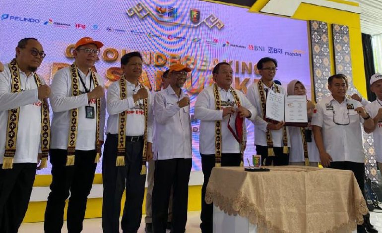  Abdul Hakim Hadiri Peletakan Batu Pertama Pembangunan Pasar UMKM di PKOR