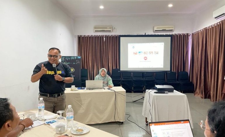  Adian Saputra Arahkan Penulis Rilis Adpim Pemprov Lampung Jaga Koherensi Antaralinea