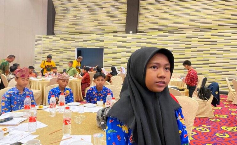  Nur Humaira Siswi SMPN 1 Rajabasa Siap Bikin Ngakak Lomba Komedi Tunggal Bahasa Lampung