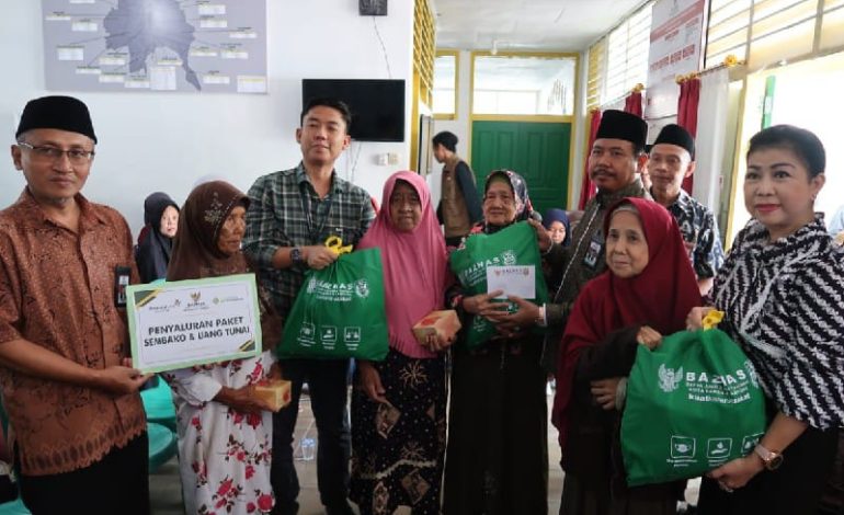  Bank Permata Syariah dan Baznas Bandar Lampung Salurkan Dana dan Sembako