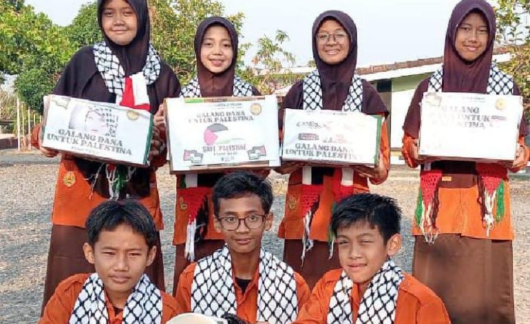 SMPIT Cendikia Insani Way Kanan Salurkan Rp11,2 Juta untuk Palestina