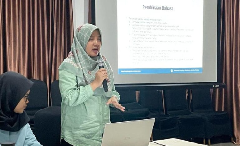  Ribuan Siswa SMP Ikut Uji Kemahiran Berbahasa Indonesia