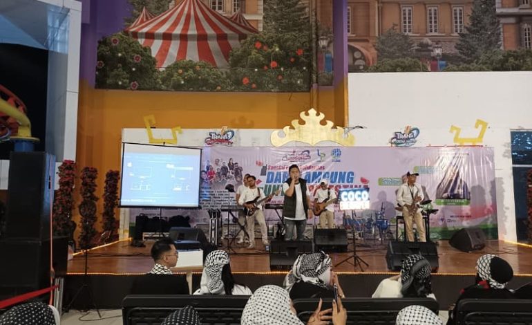  Kiki The Potters Pukau Penonton Konser Amal di Trans Studio Mini, Pekikkan “Palestina Merdeka”