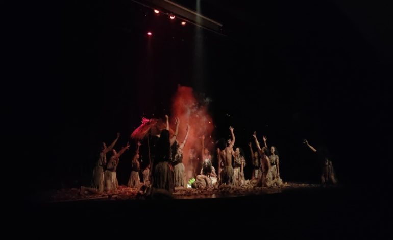  Pementasan “Polahi” Mahasiswa Seni Tari FKIP Unila Bikin Penonton Taman Budaya Lampung Takjub