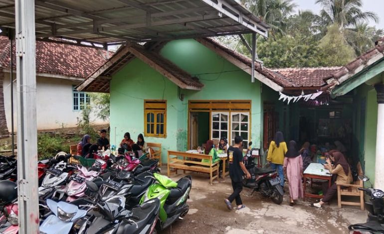  Seblak Viral Desa Cimanuk Kecamatan Way Lima Pesawaran Destinasi Terbaik Pecinta Pedas