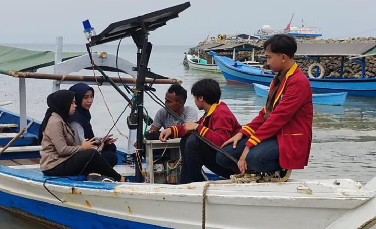  Mahasiswa Universitas Teknokrat Indonesia Kembangkan Tenaga Surya untuk Kapal Nelayan