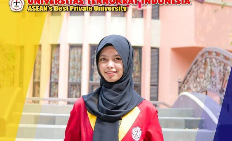  Adelia Putri Mahasiswi Universitas Teknokrat Indonesia Juara Nasional Newscasting Competition Lampung Overland Various English