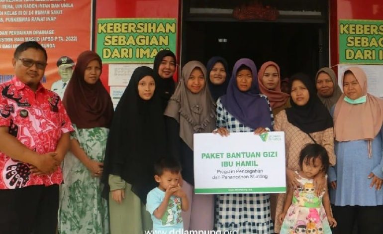  Dompet Dhuafa Lampung Salurkan Paket Gizi di Surabaya