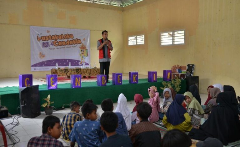  Pendongeng Lampung Jarwo Songha Meriahkan Milad Pustakaloka Cendekia