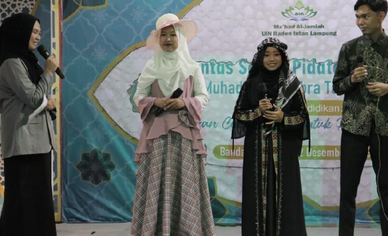 Pidato Kolaborasi Muhadarah Kubra, Esensinya Latih Mahasantri Berani Bicara di Depan Publik