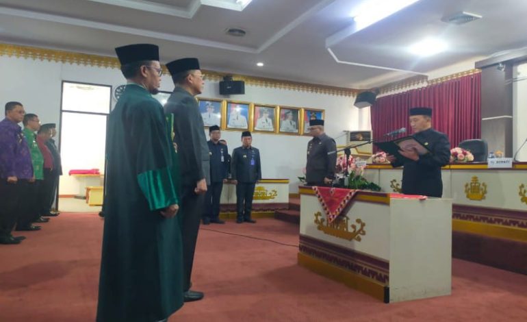  Andi Gunawan Jadi Sekretaris DPRD Tanggamus, Mulyadi Irsan: Sumpah ini kepada Allah swt