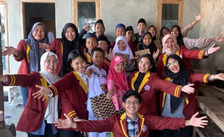  Pengabdian, Mahasiswa Universitas Teknokrat Indonesia Ajari Puisi Anak-Anak Rumah Zakat