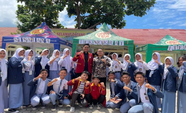  Universitas Teknokrat Indonesia Campus Expo SMAN 1 Gedongtataan, Siswa Dikenalkan Metaverse-Internet of Things