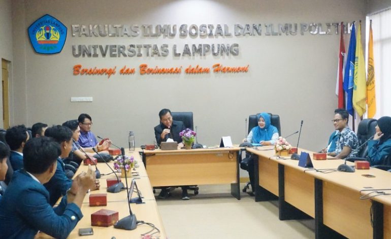  Pengurus Organisasi Kemahasiswaan FISIP Unila Dilantik