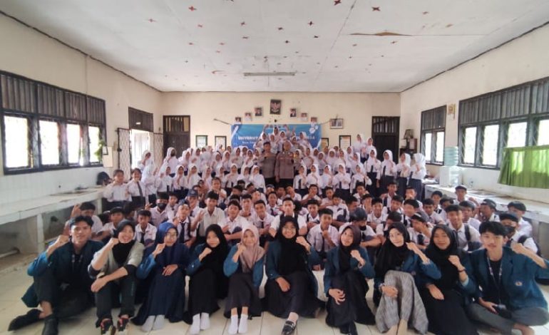  Penyuluhan Bahaya Narkoba SMPN 2 Katibung, Mahasiswa KKN Unila Undang Kapolsek
