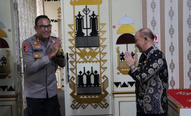  Kapolres Tanggamus Silaturahmi ke Penjabat Bupati Mulyadi Irsan