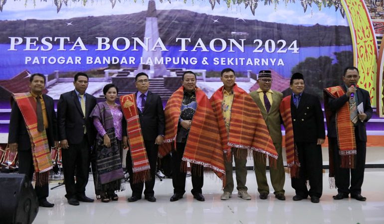  Perkuat Kebersamaan dalam Keberagaman di Masyarakat Lampung, Gubernur Arinal Hadiri Pesta Bona Taon Parsadaan Toga Siregar