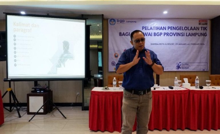  Mau Belajar Menulis? 4 Poin Ini Penting Kamu Ketahui!