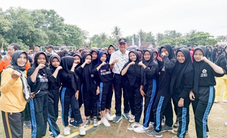  SMPN 5 Pringsewu Meriahkan Pringsewu Menyapa Bersama Pj Bupati Adi Erlansyah