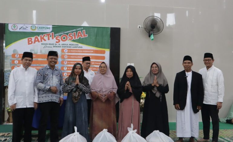  RSUD Abdul Moeloek-Dewan Dakwah Lampung Baksos di Desa Candimas Natar Lamsel