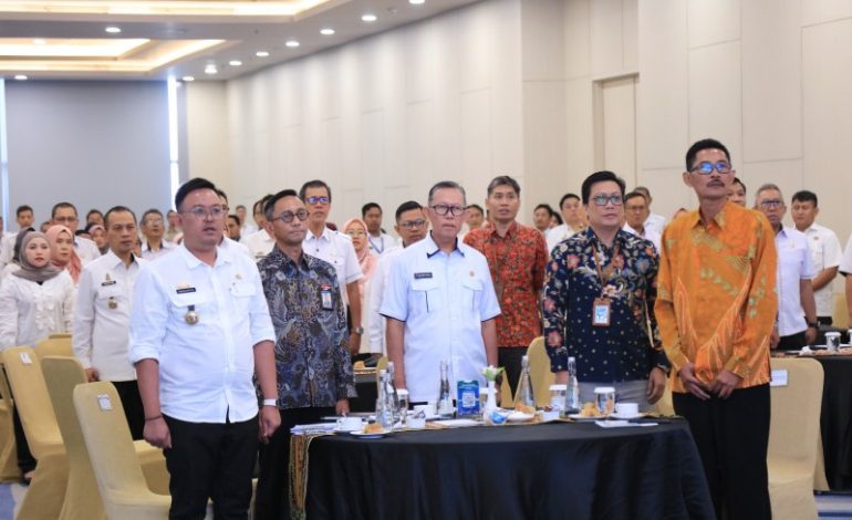  Sekdaprov Lampung Fahrizal Darminto Buka Raker Forum Investasi Lampung 2024