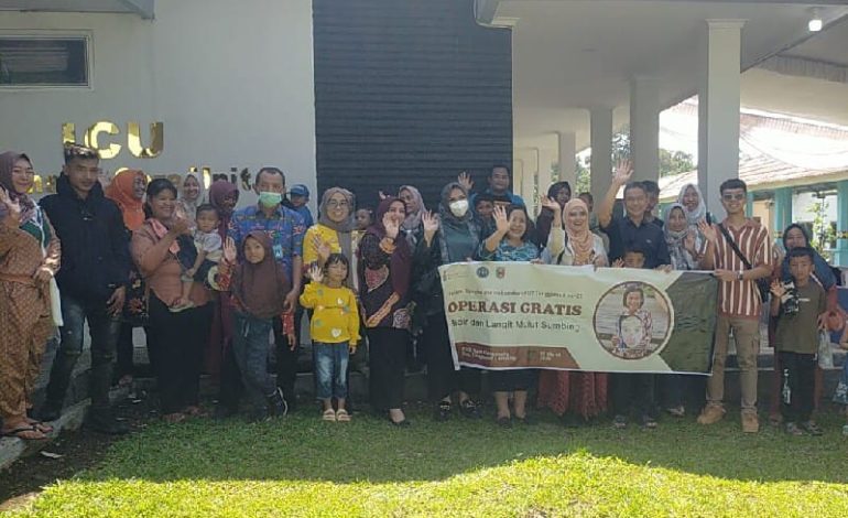  Pj Bupati Tanggamus Mulyadi Irsan Hadiri Baksos Operasi Bibir Sumbing RSUD Batin Mangunang