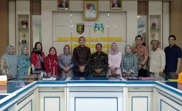  Dinas Pemberdayaan Perempuan-Perlindungan Anak Lampung Rapat Internal ChildFund Internasional