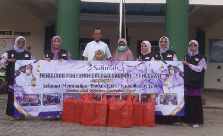  Salimah Pringsewu Berbagi Makanan Berbuka untuk Pasien dan Tenaga Medis Rumah Sakit