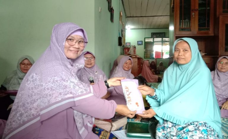  Anggota Salimah Way Krui dan Majelis Taklim Al Furqon Pesisir Barat Khataman Alquran