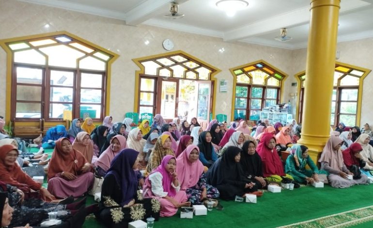  LAZDAI-Komunitas Lampung Mengaji Halalbihalal, Ustaz Sumarlan: Muliakan Alquran