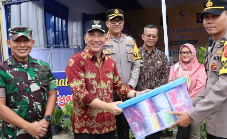  Pj Bupati Tanggamus Mulyadi Irsan Kunjungi Pos Pengamanan Lebaran