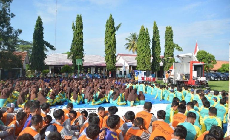  Simolek Goes to School, OJK Lampung Ajak BI&BPD Edukasi Guru-Pelajar Lampura