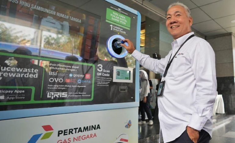  PGN Luncurkan Reverse Vending Machine