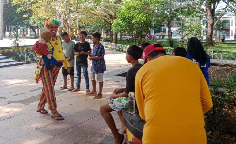  Jarwo Songha Pemeran Utama Film Garapan TVRI Lampung “Apakku Badut”