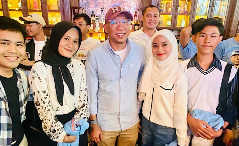  Elsa Mayora Dukung Mirza, Harap Pendidikan di Way Kanan Maju dan Jalan Rusak Diperbaiki