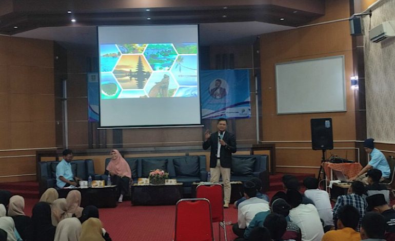  FKAR Gelar No Baper di SMK SMTI Bandar Lampung, Hasan Ashari & Desliyani Narasumber