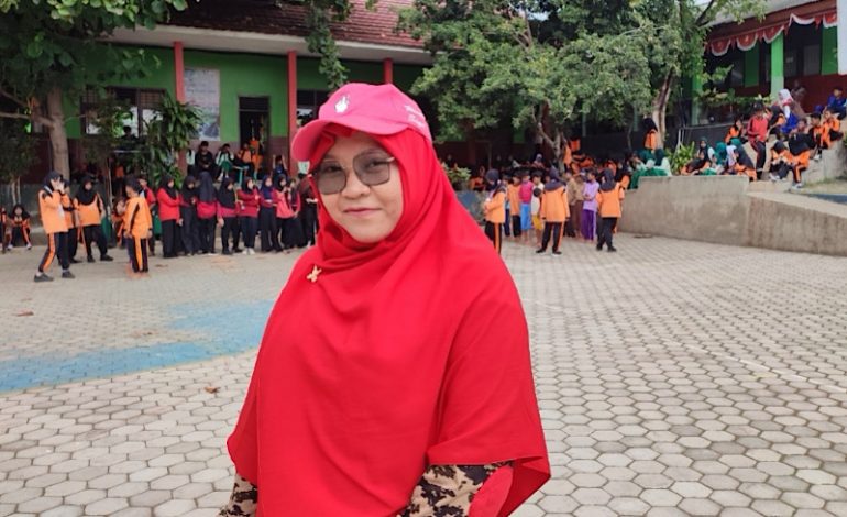  Semarak HUT Ke-79 RI SMPN 26 Bandar Lampung, Inovasi Lomba Perbanyak Kerja Sama Tim
