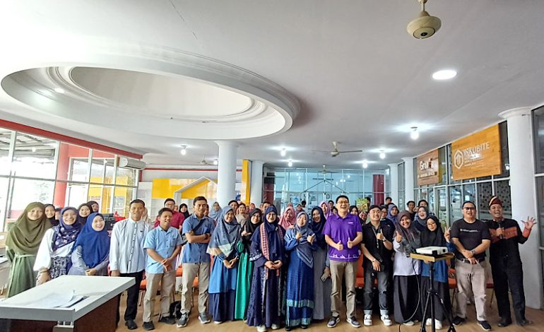  Milad Ke-8 Tapis Blogger Meriah: Banjir Ilmu Bejibun Hadiah