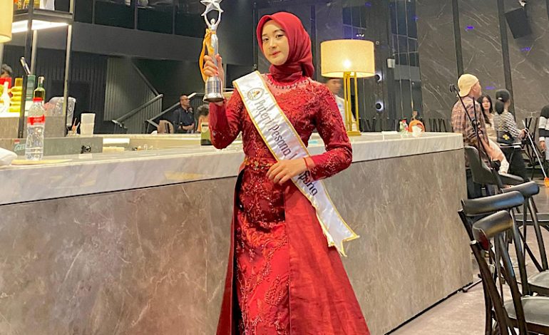  Alya Astrid Mahasiswi Poltekkes Tanjungkarang Terpilih Putri Pesona Lampung 2024