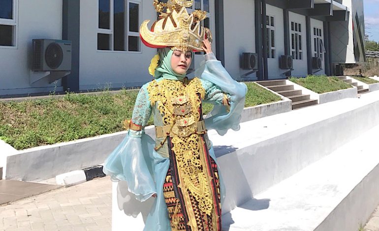  Top 10 Miss Lampung Star 2024 Nanda Adelia Tampil Tari Sigeh Pengunten di Kampus Itera
