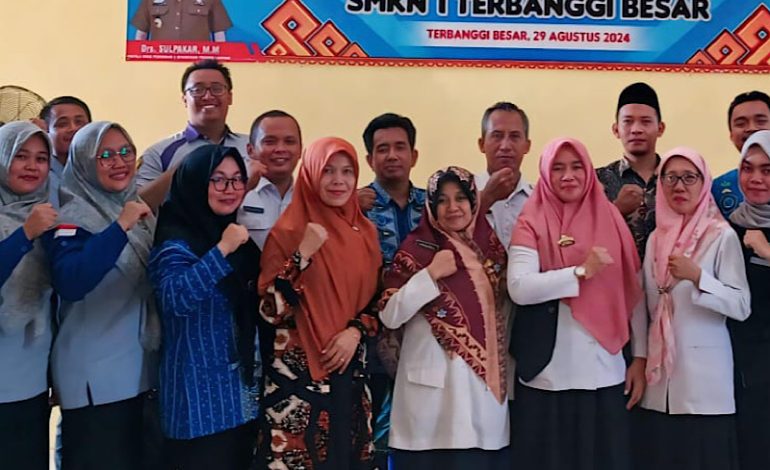  SMKN 1 Terbanggi Besar Tuan Rumah Rapat MGMP Manajemen Perkantoran & Layanan Bisnis