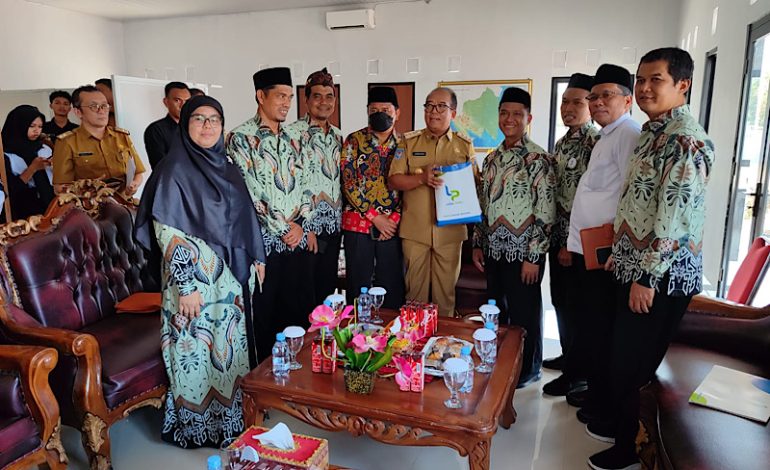  Pj Gubernur Lampung Samsudin Terima Kunjungan LAZDAI Peduli Pimpinan Yusuf Efendi