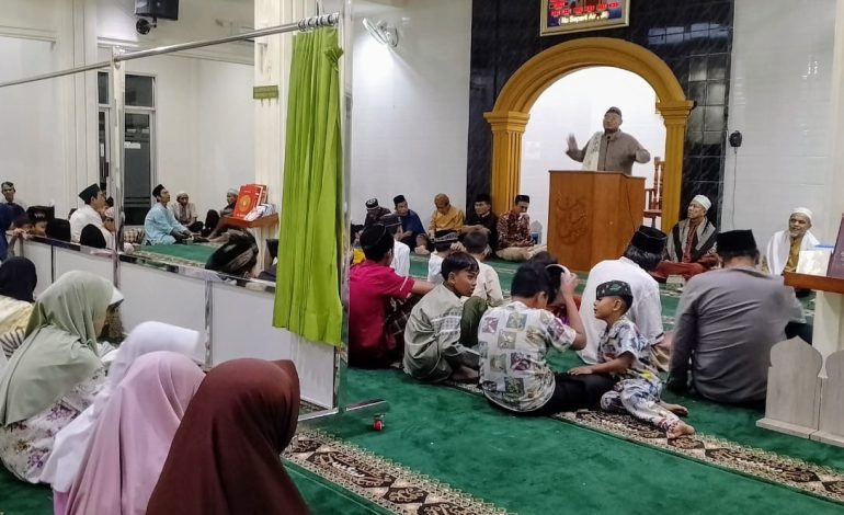  Maulid Nabi di Masjid Sholihin Kupangkota, Septian Pratama: Cinta Itu seperti Bius