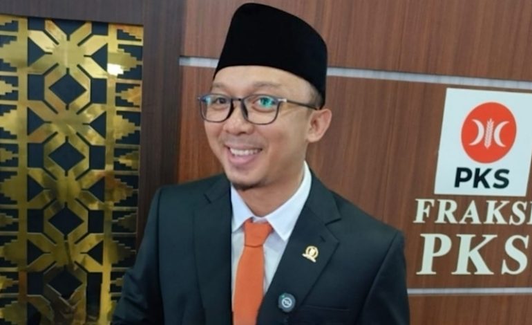  M Syukron Muchtar Dilantik Anggota DPRD Lampung, Dakwah dan Politik Beriringan