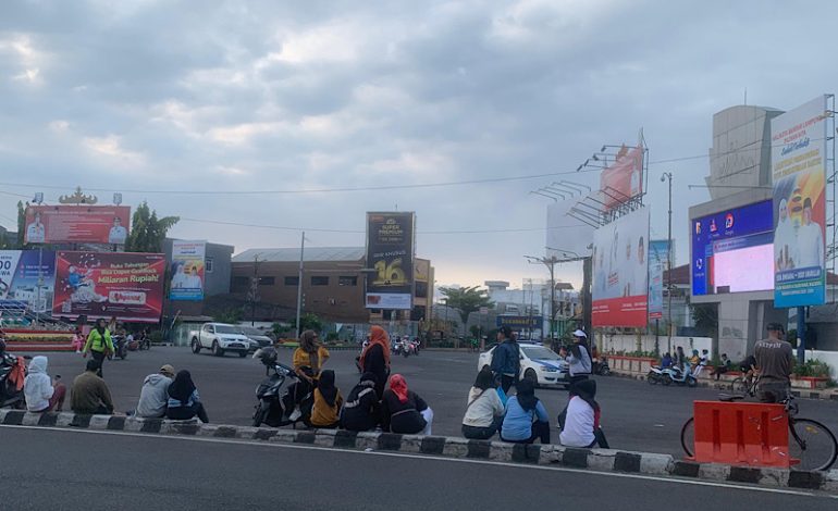  Car Free Day di Tugu Adipura Ditiadakan Hari Ini, Sekitaran Tugu Adipura Lengang