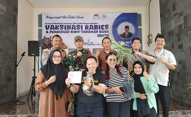  Yayasan Pemberdayaan Nusantara & Perhimpunan Dokter Hewan Indonesia-Lampung Vaksinasi Rabies Gratis & Pembagian Bibit Alpukat