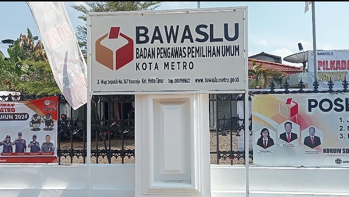  Bawaslu Metro Sebut Paslon 01 Langgar Aturan Pemasangan APK
