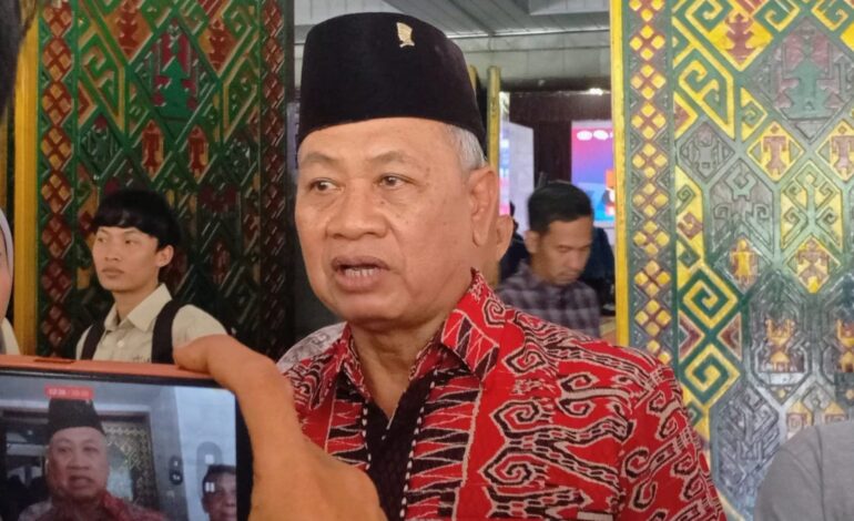  Janjikan Program Untuk Mahasiswa, Sutono: Kami Berikan Lapangan Kerja Sesuai Bidang