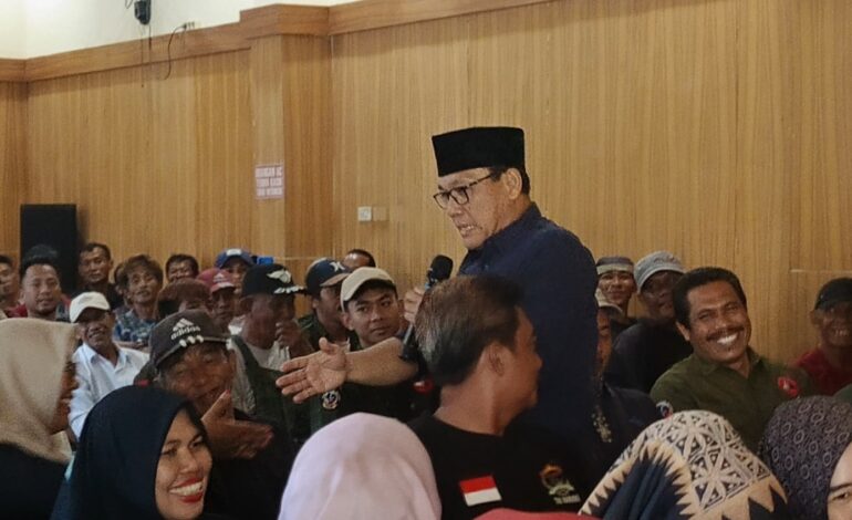  Dukungan Relawan Untuk Paslon Wahdi-Qomaru Terus Mengalir